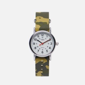 Наручные часы Weekender Timex. Цвет: камуфляжный