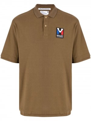 Рубашка поло с нашивкой-логотипом White Mountaineering. Цвет: коричневый