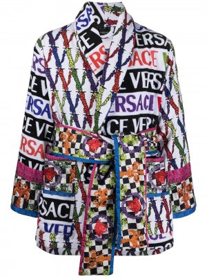 Короткий халат с логотипом Versace. Цвет: белый