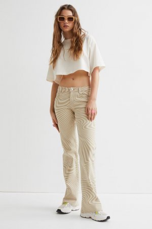 Расклешенные брюки из твила с заниженной талией , бежевый/узор H&M
