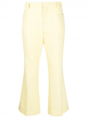 Укороченные расклешенные брюки AMI Paris. Цвет: желтый