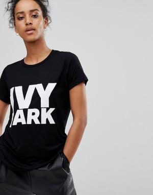 Черная футболка с логотипом Ivy Park. Цвет: черный