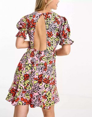 Мини-платье с ярким цветочным принтом Influence