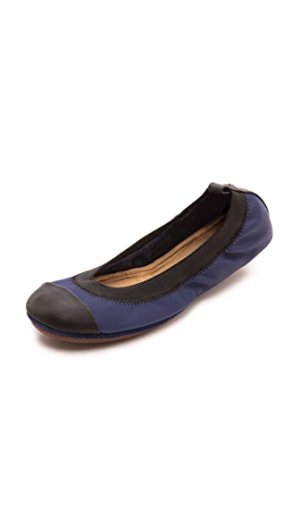 Обувь Samantha на плоской подошве с контрастным носком Yosi Samra. Цвет: оксфорд голубой/черный