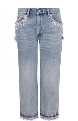 Укороченные джинсы прямого кроя с декоративной отделкой THE MARC JACOBS. Цвет: голубой