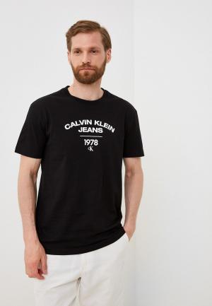 Футболка Calvin Klein Jeans. Цвет: черный
