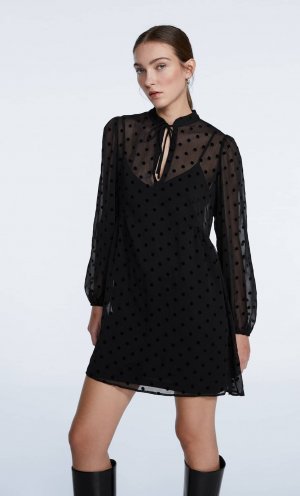 Короткое платье в бохо из флокка , черный Stradivarius