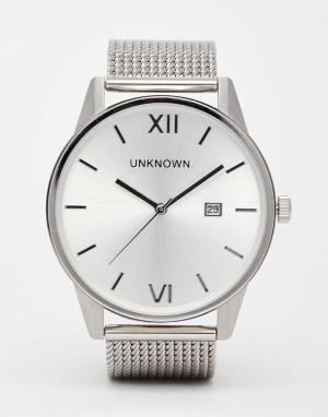 Серебристые часы с сетчатым ремешком UNKNOWN. Цвет: серебряный