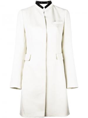 Пальто с контрастным воротником Akris Punto. Цвет: белый