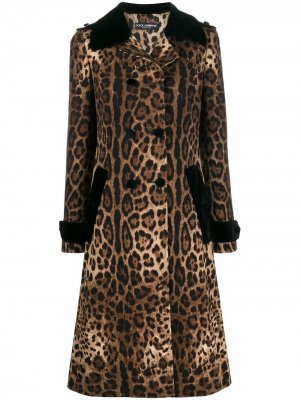 Тренч с леопардовым принтом Dolce & Gabbana. Цвет: коричневый
