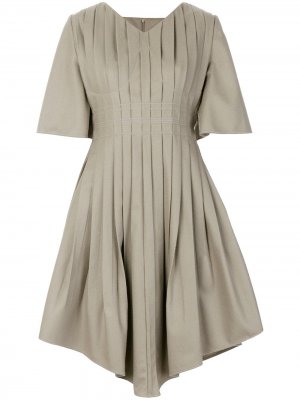 Плиссированное платье Vejas. Цвет: серый