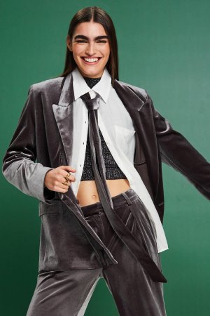 Бархатный двубортный пиджак с поясом-бантом , серый Esprit