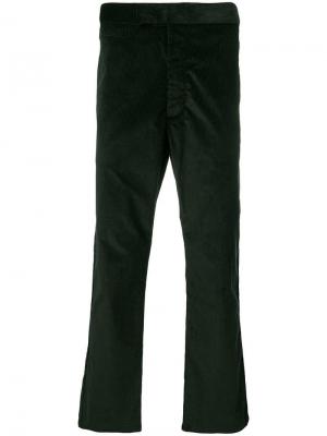 Вельветовые брюки прямого кроя Maison Kitsuné. Цвет: зеленый