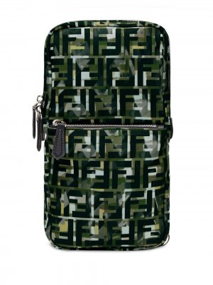 Рюкзак на одно плечо с логотипом FF Fendi. Цвет: зеленый