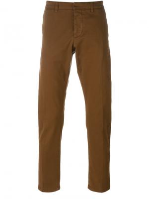 Классические брюки чинос Ami Alexandre Mattiussi. Цвет: коричневый