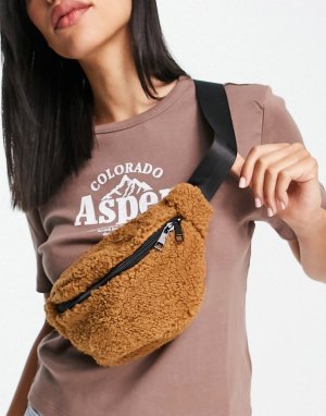 Коричневая сумка-кошелек на пояс из искусственного переработанного меха -Светло-бежевый цвет ASOS DESIGN
