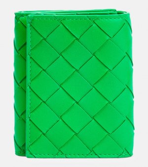 Кожаный кошелек тройного сложения , зеленый Bottega Veneta