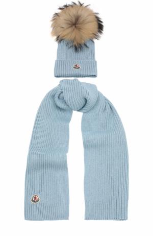 Комплект из шарфа и шапки Moncler Enfant. Цвет: голубой
