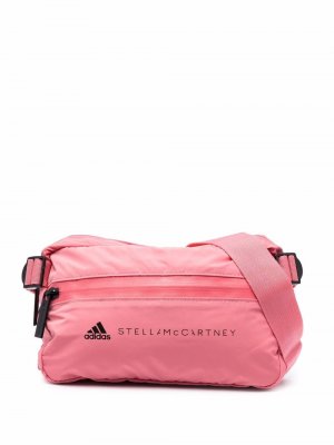 Поясная сумка из переработанного полиэстера с логотипом adidas by Stella McCartney. Цвет: розовый