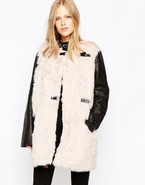 Замшевое пальто с контрастными карманами и искусственным мехом Urbanco Urbancode