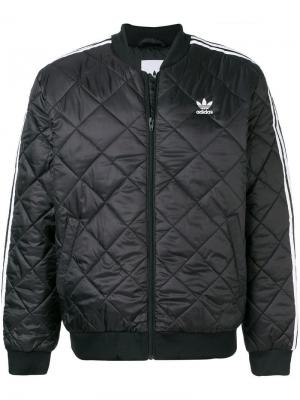 Стеганая куртка бомбер Adidas. Цвет: черный
