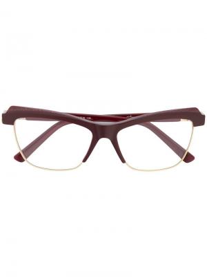 Cat-eye shaped glasses Cazal. Цвет: красный
