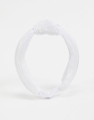 Белая атласная плиссированная повязка на голову с узлом -Белый ASOS DESIGN
