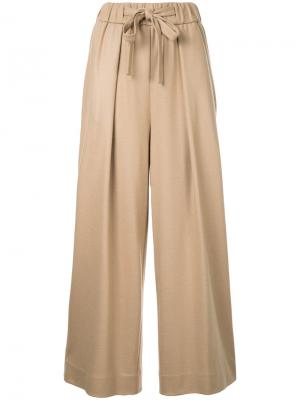 Широкие брюки Estnation. Цвет: коричневый