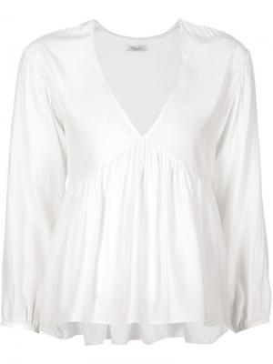 Блузка с V-образным вырезом Piamita. Цвет: белый