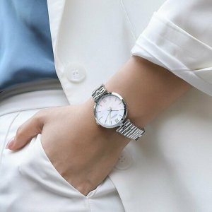 Наручные часы Женские кварцевые с защитой от влаги, белый, серебряный Megir. Цвет: золотистый/белый