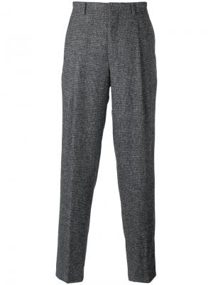 Костюмные брюки со складками E. Tautz. Цвет: серый