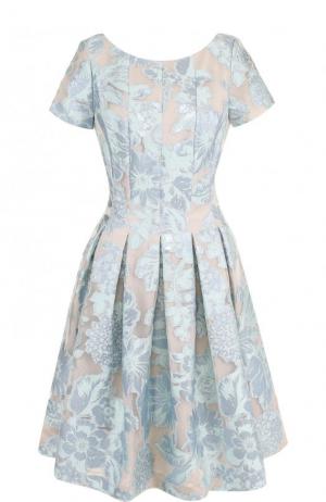 Приталенное мини-платье с защипами и коротким рукавом St. John. Цвет: голубой