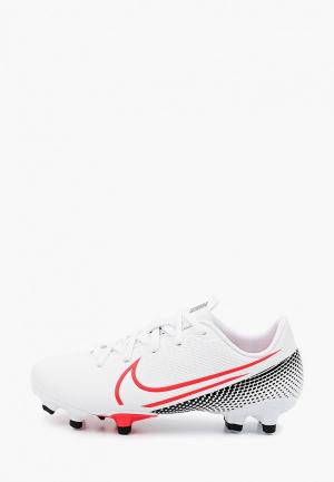 Бутсы Nike Jr. Mercurial Vapor 13 Academy MG. Цвет: белый