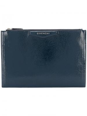 Vernished square shaped clutch Givenchy. Цвет: синий