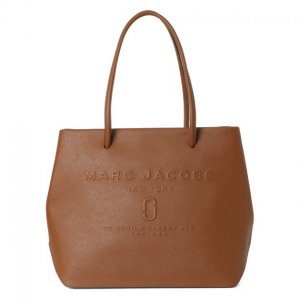 Дорожные и спортивные сумки Marc Jacobs. Цвет: коричневый