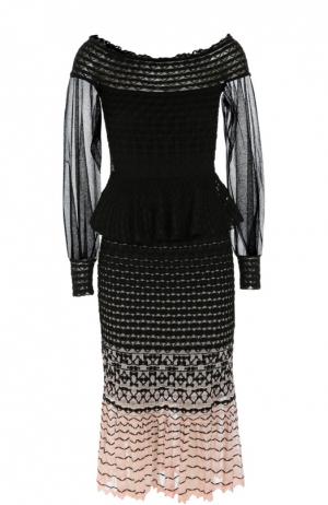 Вязаное платье с юбкой годе, открытыми плечами и прозрачными рукавами Alexander McQueen. Цвет: черный