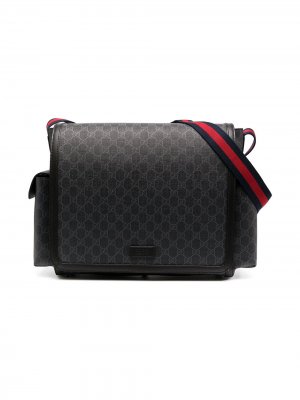 Пеленальная сумка с узором GG Supreme Gucci. Цвет: серый