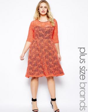 Кружевное платье миди размера плюс с контрастной подкладкой Lucabella. Цвет: оранжевый