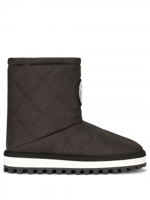 Дутые ботинки с нашивкой-логотипом Dolce & Gabbana. Цвет: черный