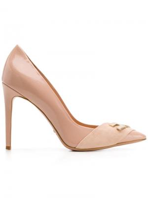 Туфли-лодочки с металлическим логотипом Elisabetta Franchi. Цвет: розовый