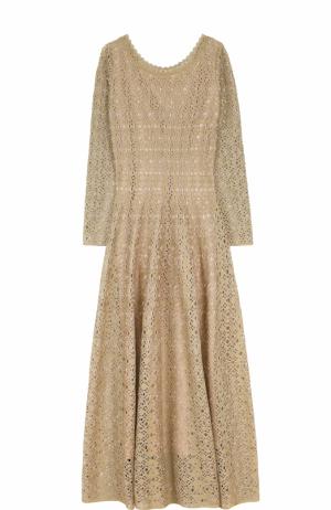 Приталенное вязаное платье-макси с длинным рукавом Alaia. Цвет: золотой