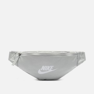 Сумка на пояс Heritage Nike. Цвет: серый
