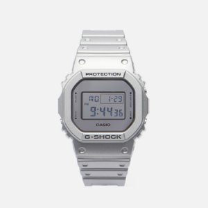 Наручные часы G-SHOCK DW-5600FF-8 CASIO. Цвет: серебряный