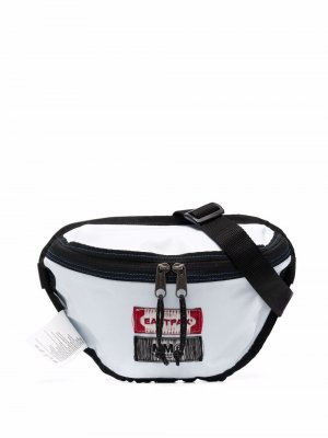 X Eastpak logo patch belt bag MM6 Maison Margiela. Цвет: синий