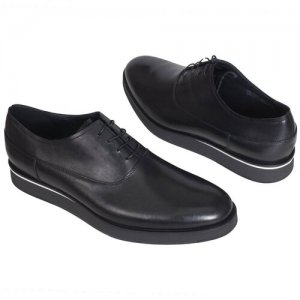 Кожаные мужские туфли черного цвета C-7034-0800-00P09 czarny Conhpol. Цвет: черный
