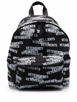 Рюкзак с логотипом VETEMENTS. Цвет: черный