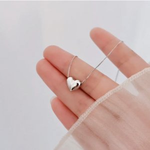 Цепочка с подвеской в форме сердца / короткое ожерелье кулон колье Fashion jewelry. Цвет: серый/серебристый