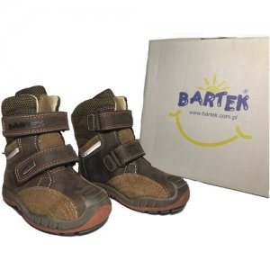 Ботинки для мальчиков 22 размер, светло-коричневые Bartek. Цвет: коричневый/бежевый