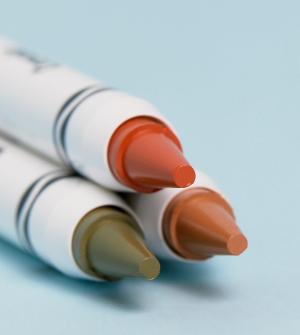 Три косметических карандаша Crayola
