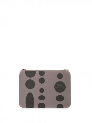 Чехол для MacBook Air 13 из коллаборации с Côte&Ciel Comme Des Garçons Play. Цвет: серый